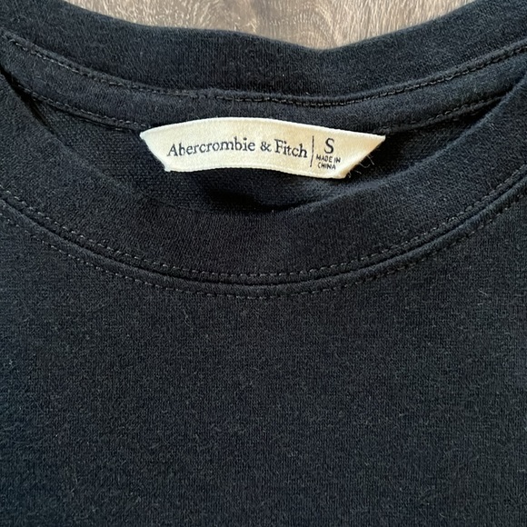 Abercrombie shoulder cut out sweater - Picture 2 of 3